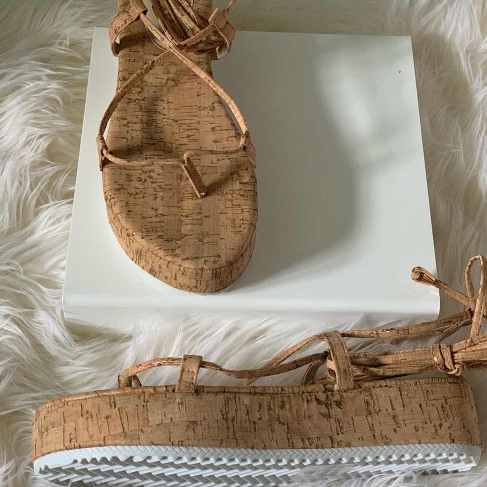 Platform Sandals - Picture 2 of 4
